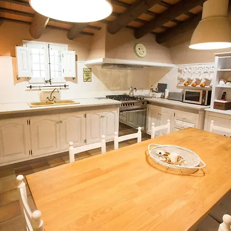 Villa La Vasel Vilobi D'onyar
