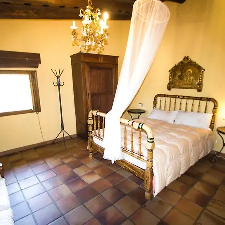Villa La Vasel Vilobi D'onyar